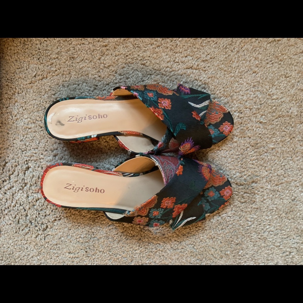 Heeled sandals